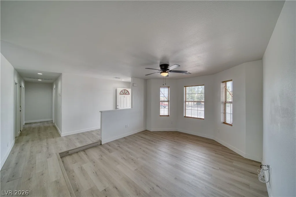 851 Lone Pine, Pahrump, NV 89048