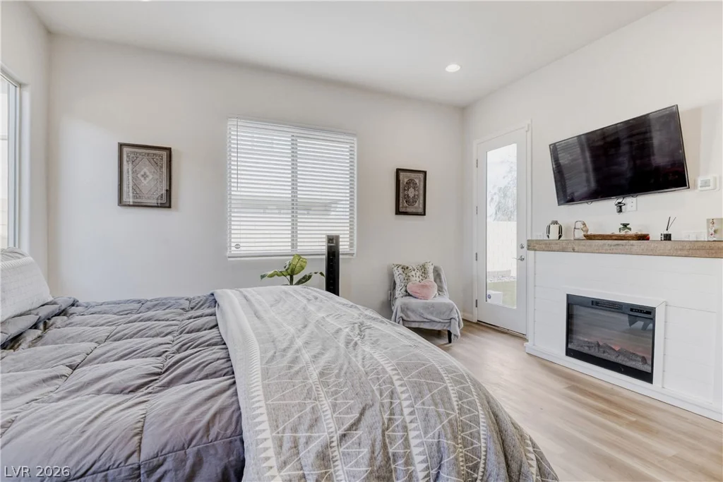 357 Old Erie, Henderson, NV 89011