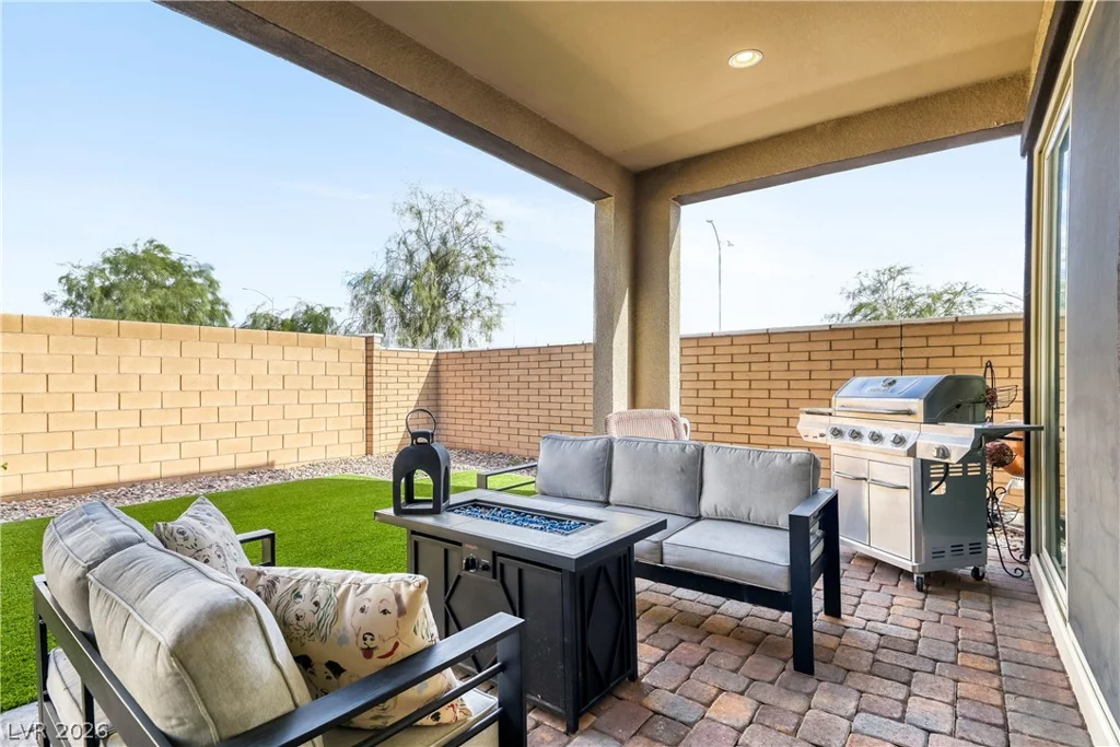 357 Old Erie, Henderson, NV 89011