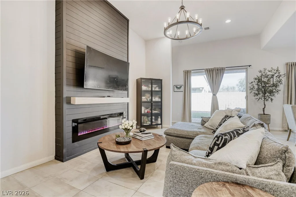 357 Old Erie, Henderson, NV 89011
