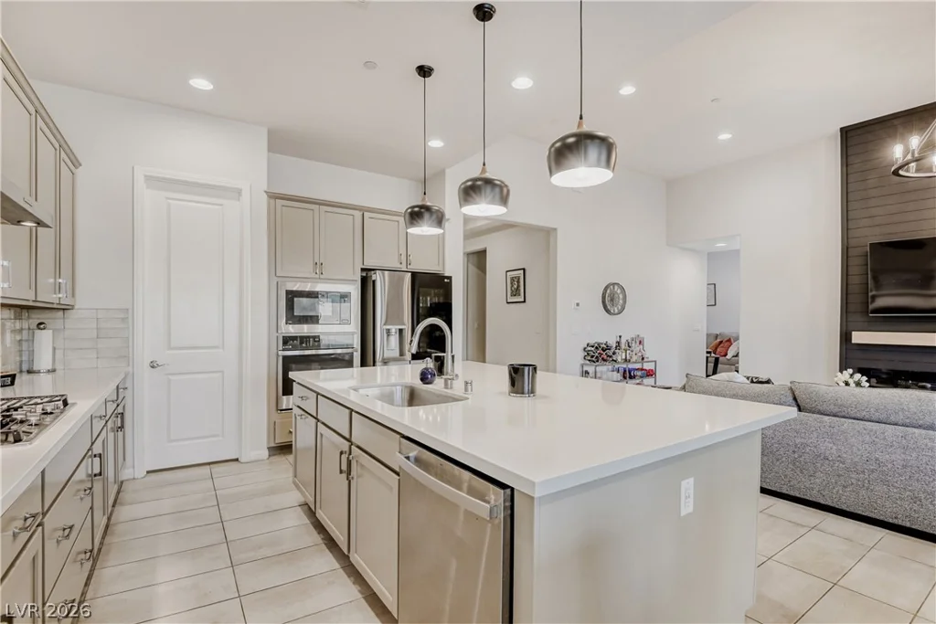 357 Old Erie, Henderson, NV 89011