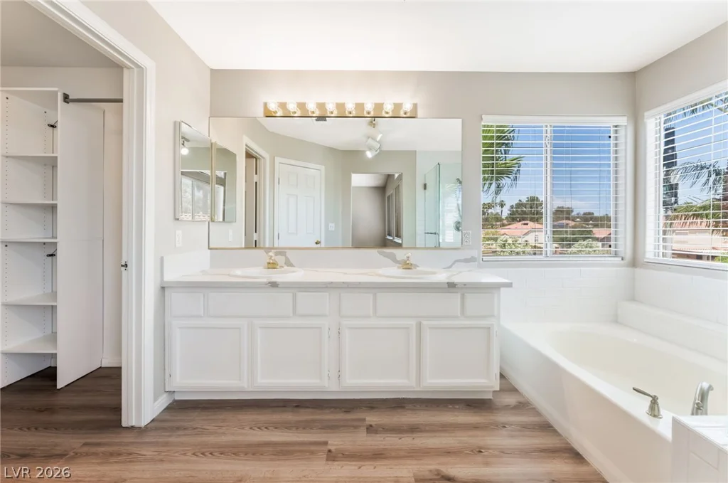 9360 Buckhaven, Las Vegas, NV 89117