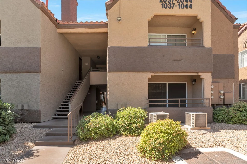 2200 Fort Apache, Las Vegas, NV 89117