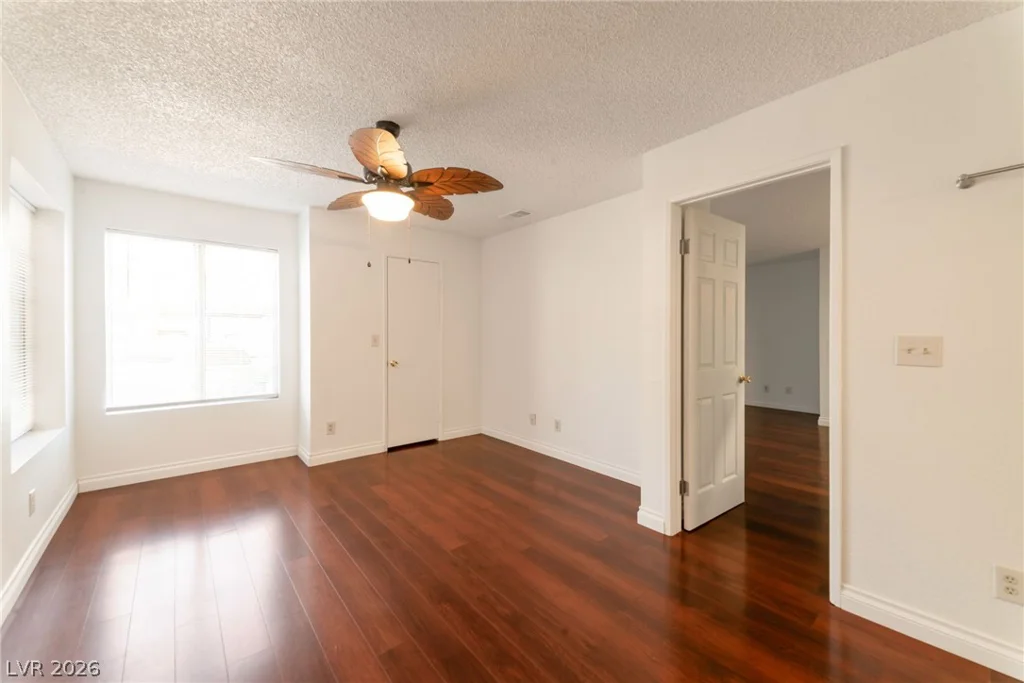 2200 Fort Apache, Las Vegas, NV 89117