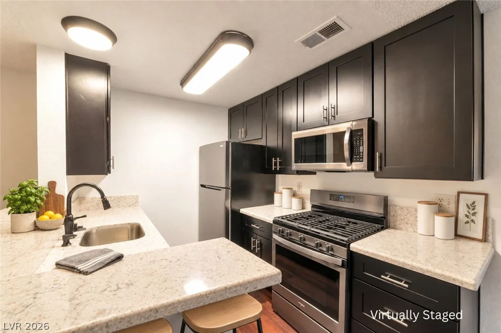 2200 Fort Apache, Las Vegas, NV 89117