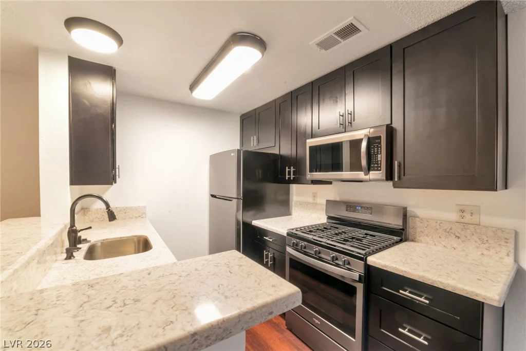 2200 Fort Apache, Las Vegas, NV 89117