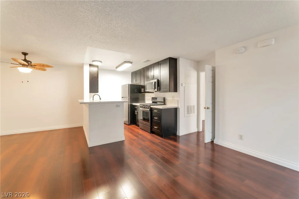 2200 Fort Apache, Las Vegas, NV 89117