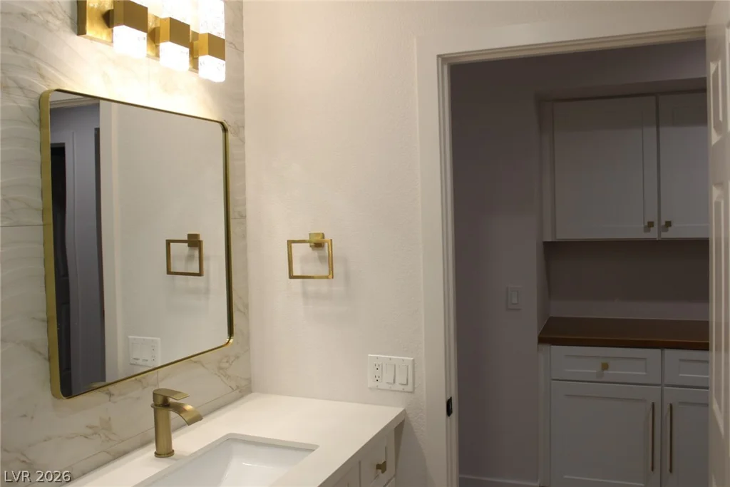 2625 Legend, Las Vegas, NV 89134