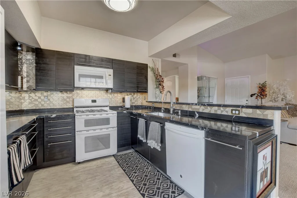 1501 Truett, Las Vegas, NV 89128