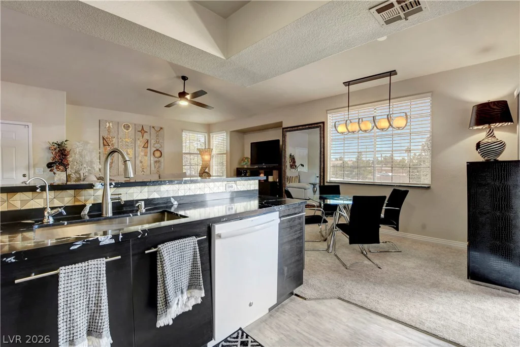 1501 Truett, Las Vegas, NV 89128