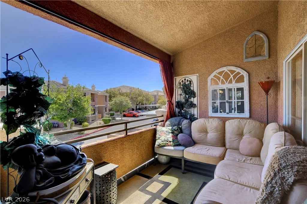 1501 Truett, Las Vegas, NV 89128