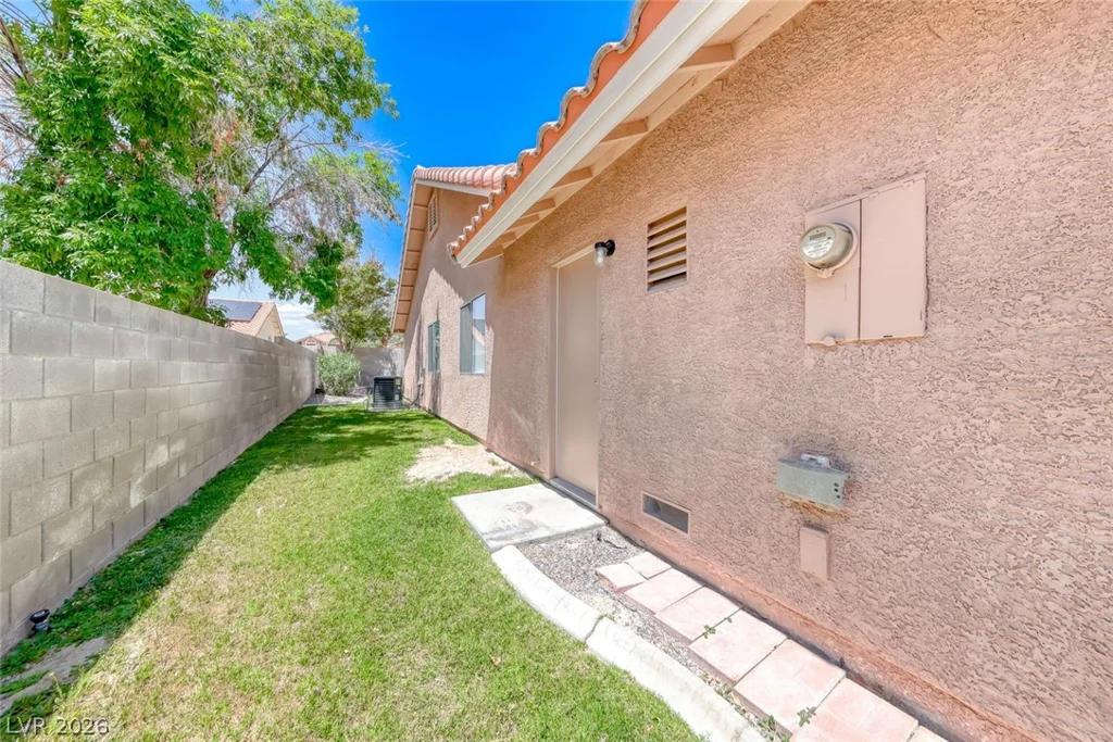 5639 Guiding Star, North Las Vegas, NV 89031