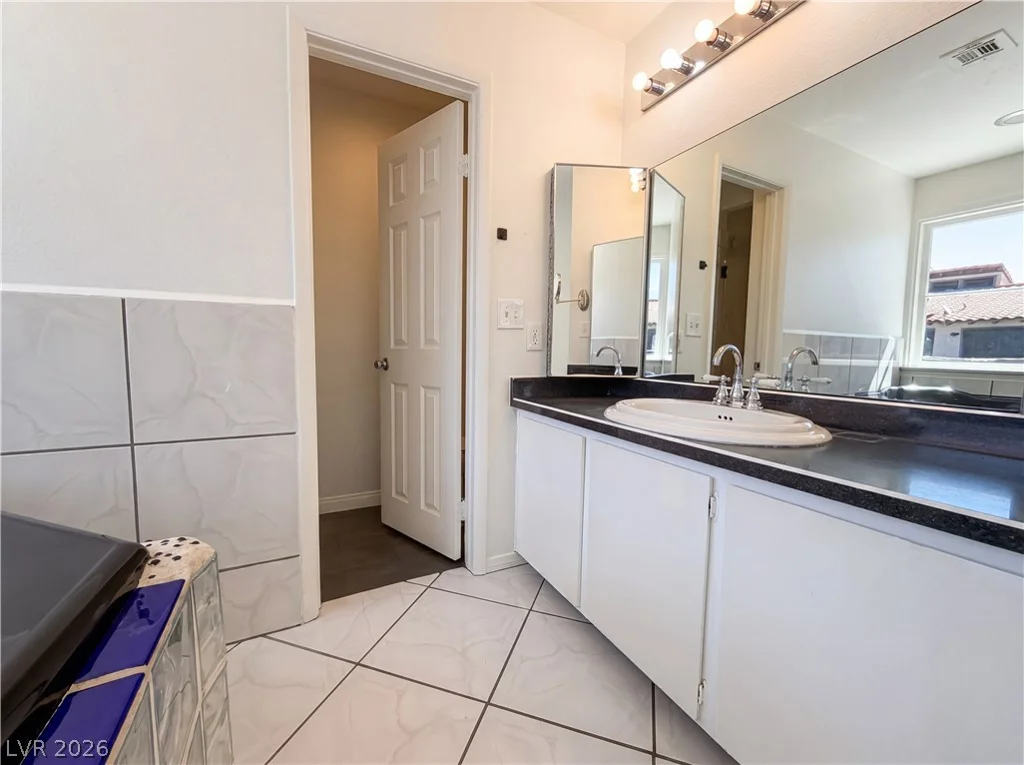 4924 Calle Del Cajon, Las Vegas, NV 89120
