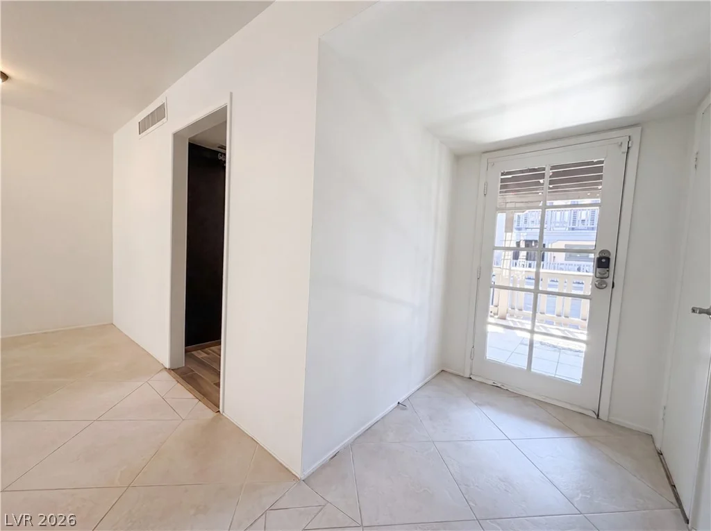 4924 Calle Del Cajon, Las Vegas, NV 89120