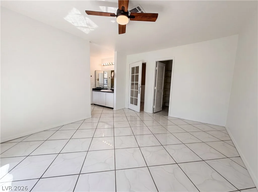 4924 Calle Del Cajon, Las Vegas, NV 89120