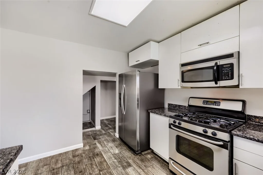 6425 Meadow Lark, Las Vegas, NV 89103