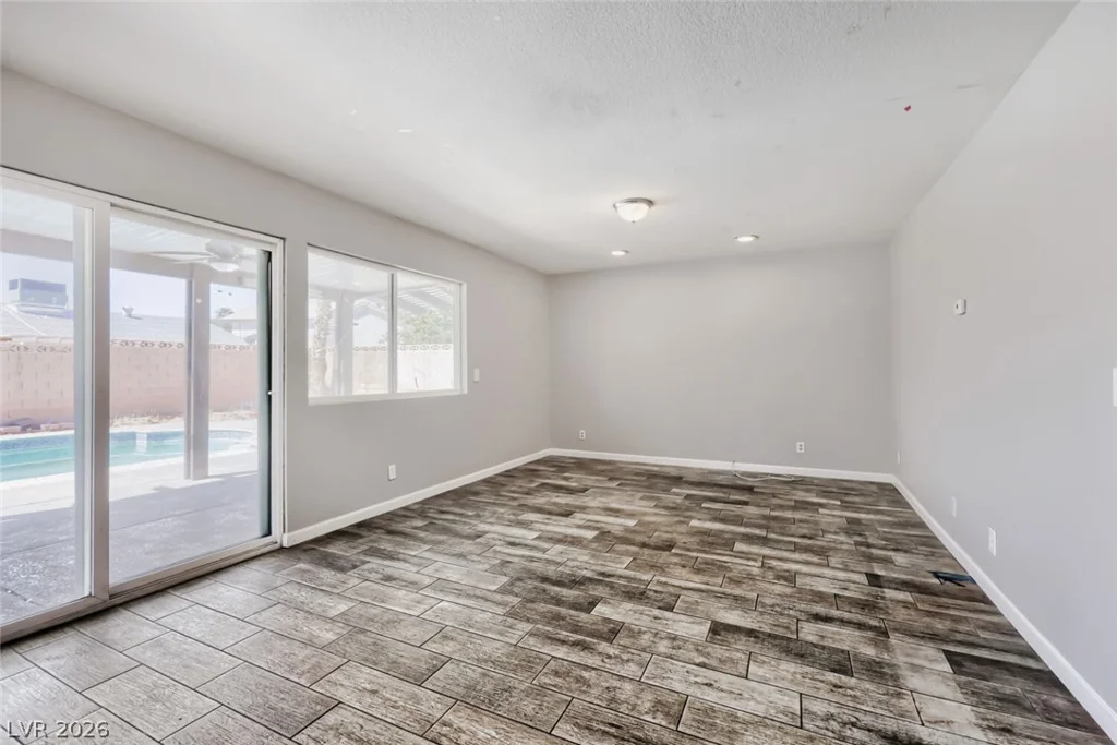6425 Meadow Lark, Las Vegas, NV 89103