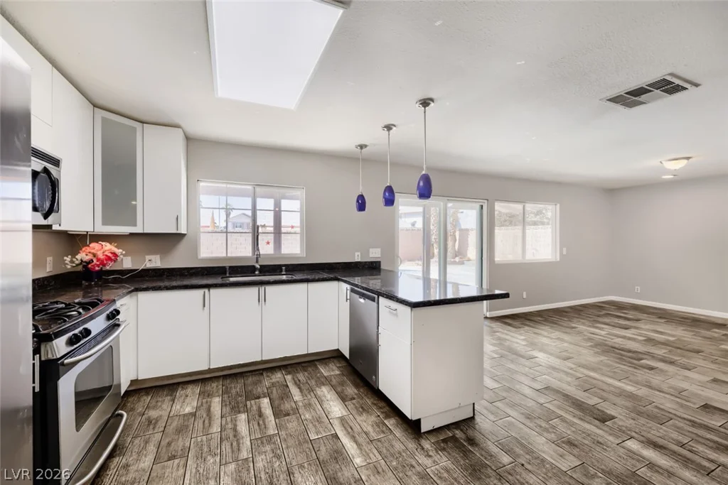 6425 Meadow Lark, Las Vegas, NV 89103