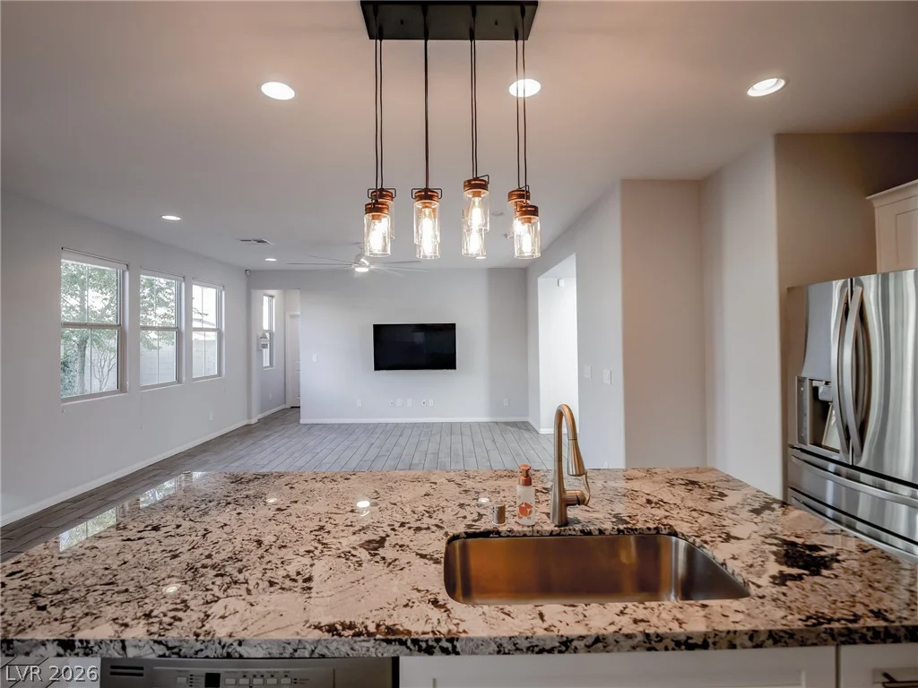 10280 Grey Pine, Las Vegas, NV 89166