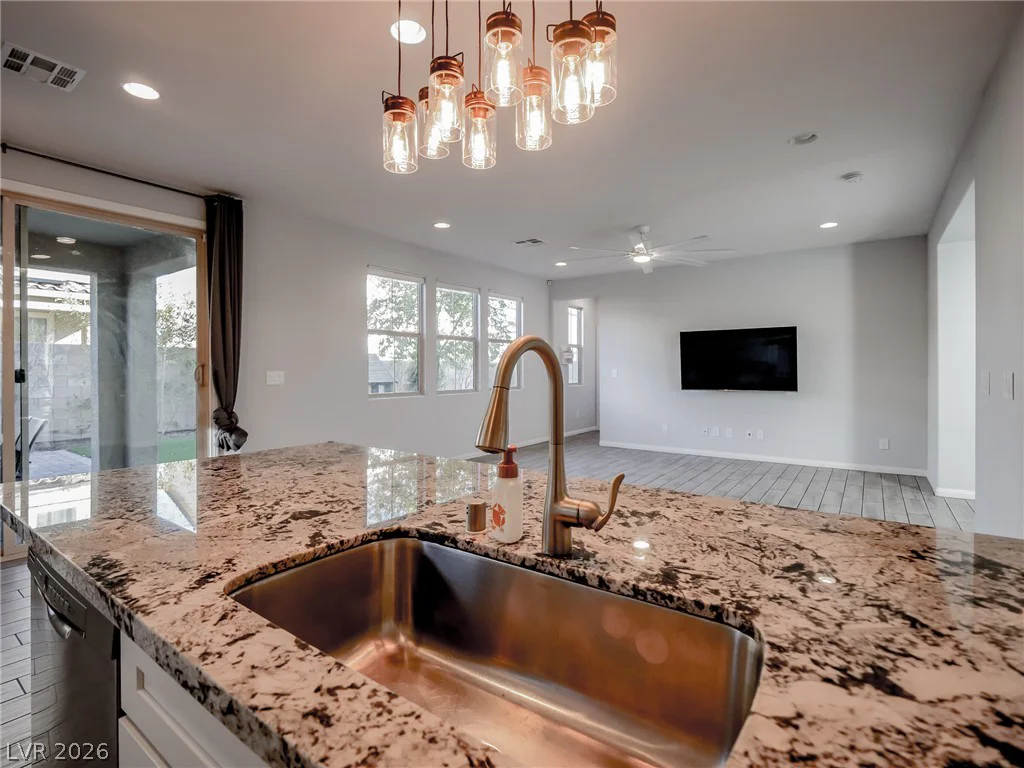 10280 Grey Pine, Las Vegas, NV 89166