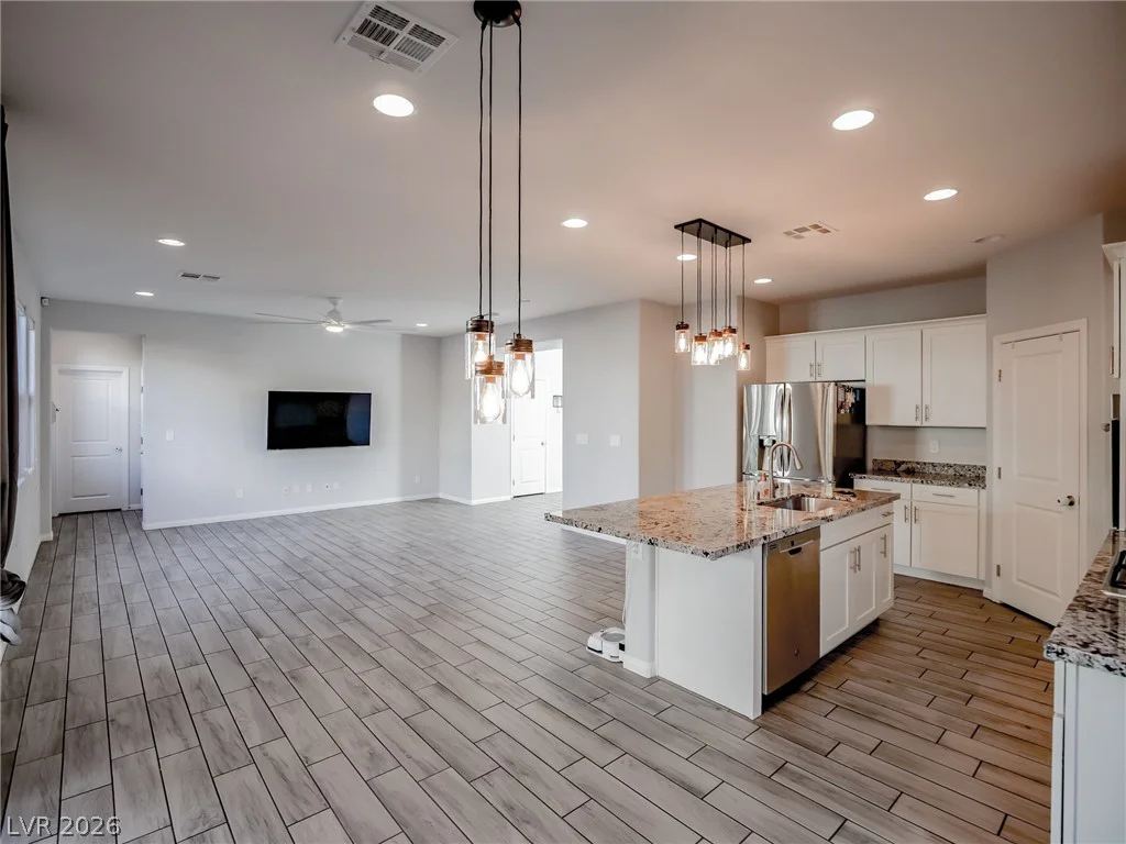 10280 Grey Pine, Las Vegas, NV 89166