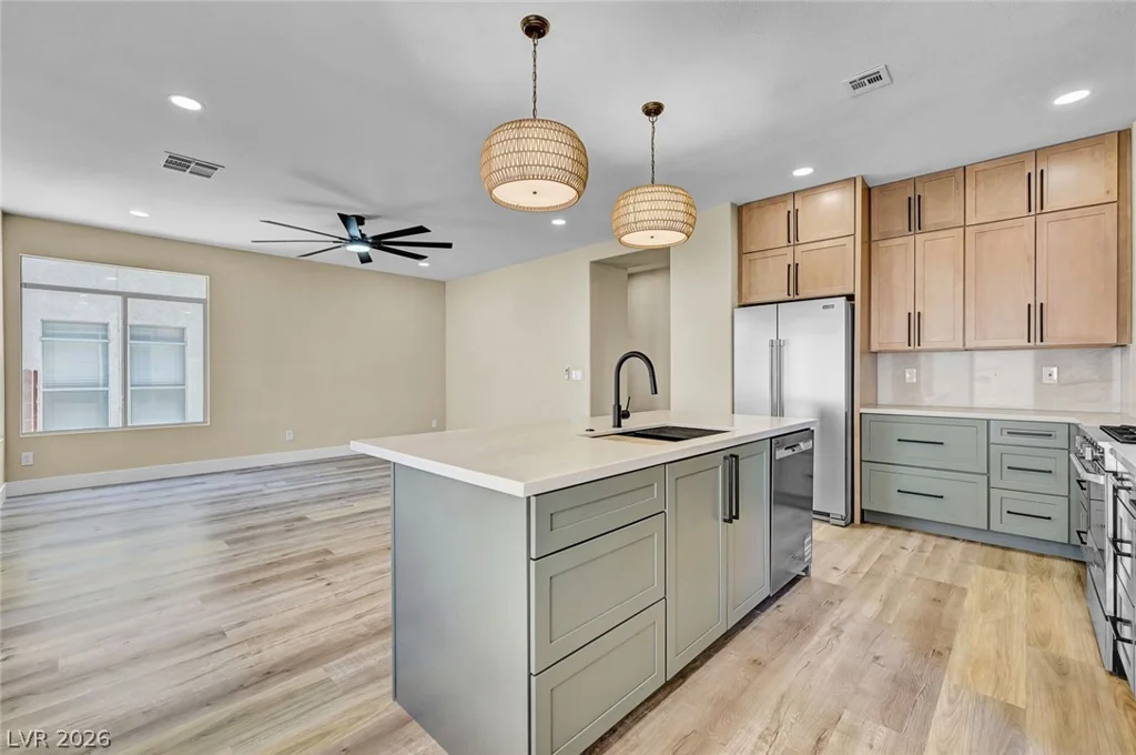 8104 Rio De Janeiro, Las Vegas, NV 89128