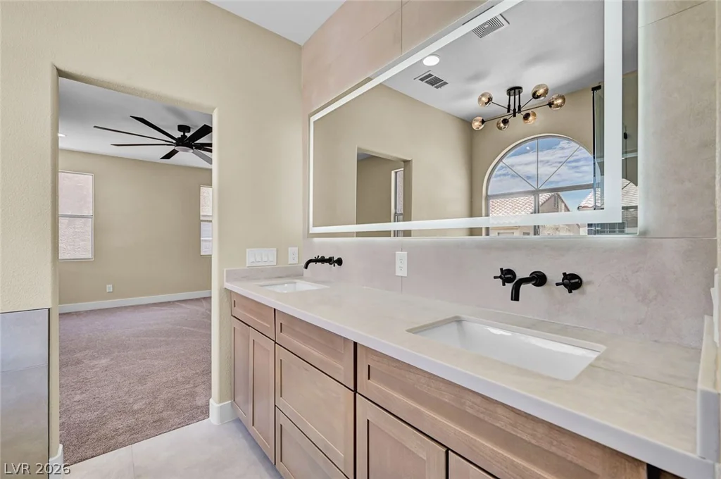 8104 Rio De Janeiro, Las Vegas, NV 89128