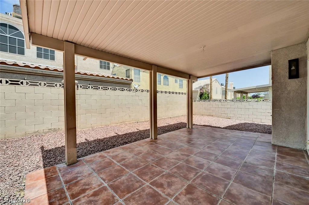 8104 Rio De Janeiro, Las Vegas, NV 89128