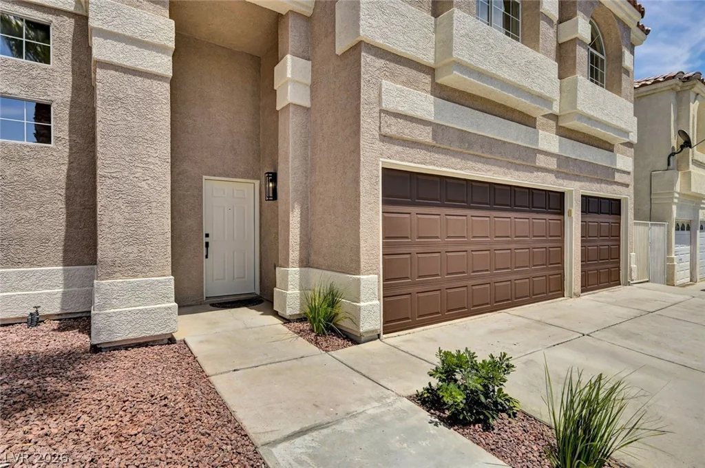 8104 Rio De Janeiro, Las Vegas, NV 89128