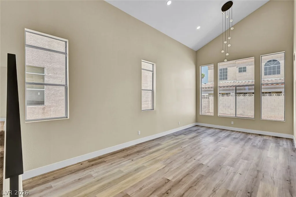 8104 Rio De Janeiro, Las Vegas, NV 89128