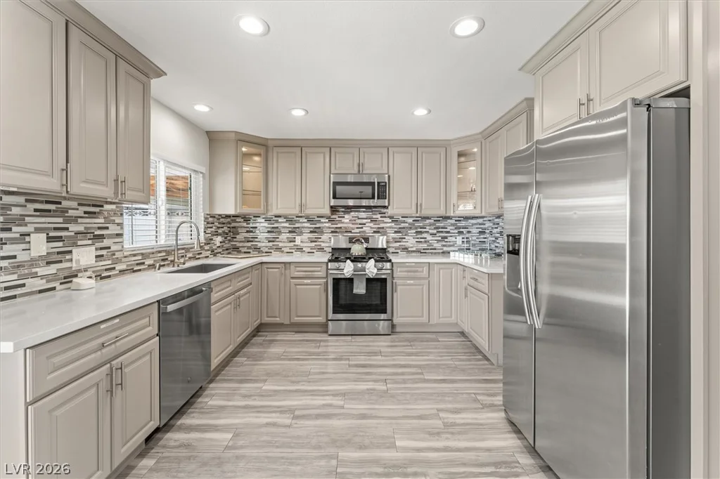 6441 Hummingbird, Las Vegas, NV 89103