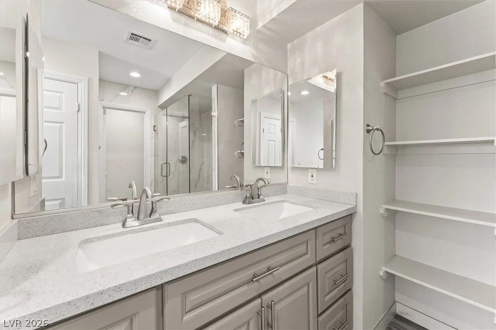 6441 Hummingbird, Las Vegas, NV 89103