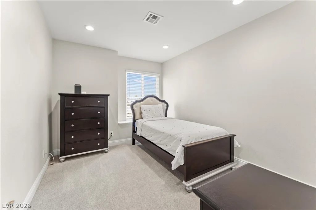 6441 Hummingbird, Las Vegas, NV 89103