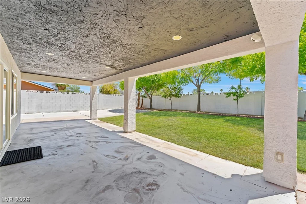 6441 Hummingbird, Las Vegas, NV 89103