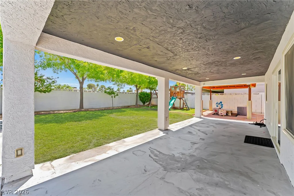 6441 Hummingbird, Las Vegas, NV 89103