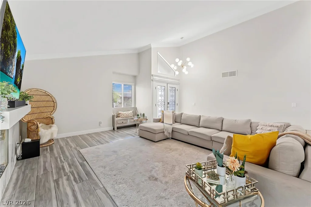 6441 Hummingbird, Las Vegas, NV 89103
