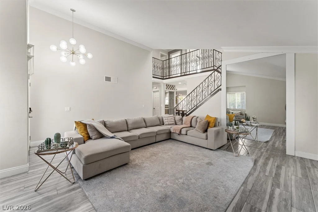 6441 Hummingbird, Las Vegas, NV 89103