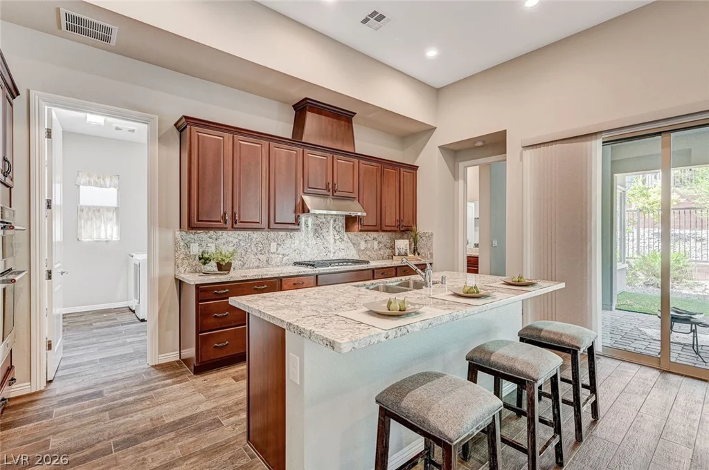 6803 Regency Crest, Las Vegas, NV 89148