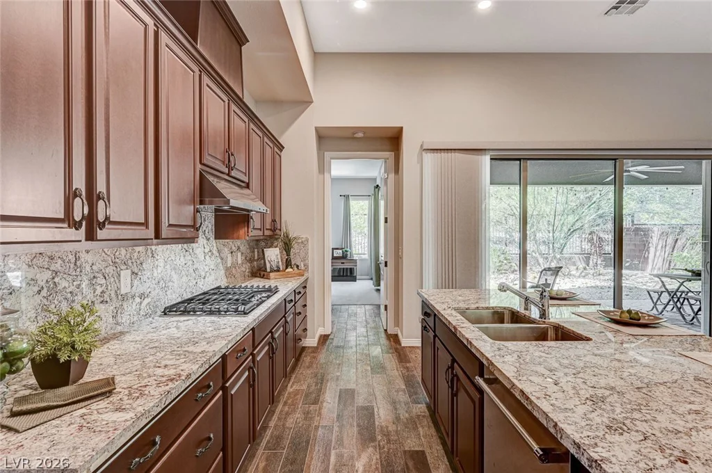6803 Regency Crest, Las Vegas, NV 89148