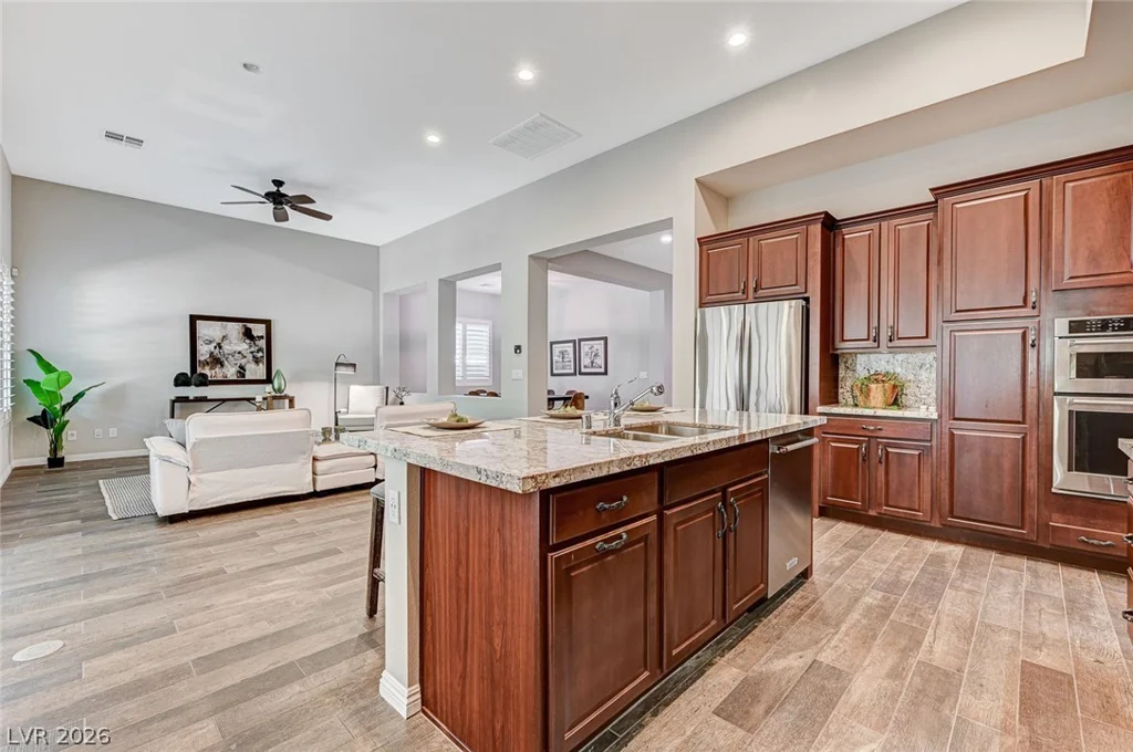 6803 Regency Crest, Las Vegas, NV 89148