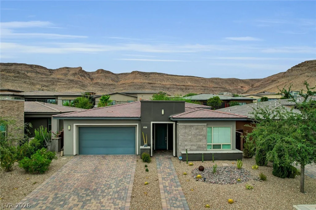6803 Regency Crest, Las Vegas, NV 89148