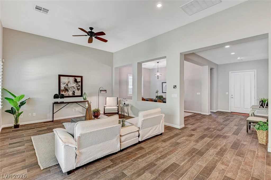 6803 Regency Crest, Las Vegas, NV 89148