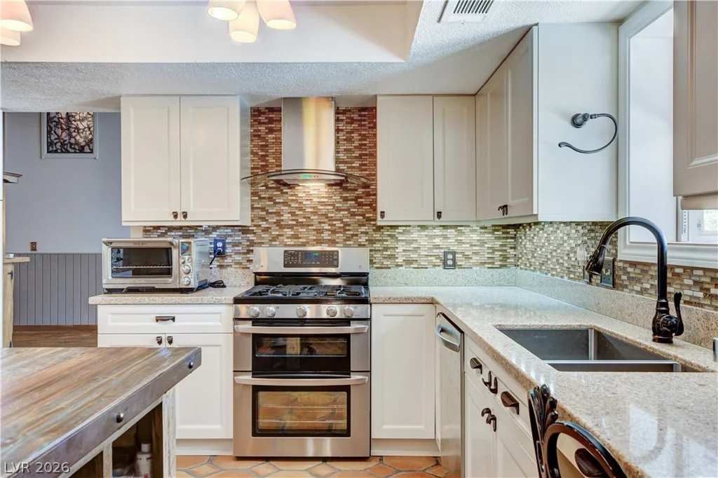 845 Robinson, Boulder City, NV 89005