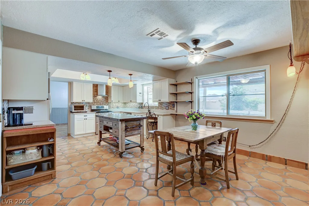 845 Robinson, Boulder City, NV 89005
