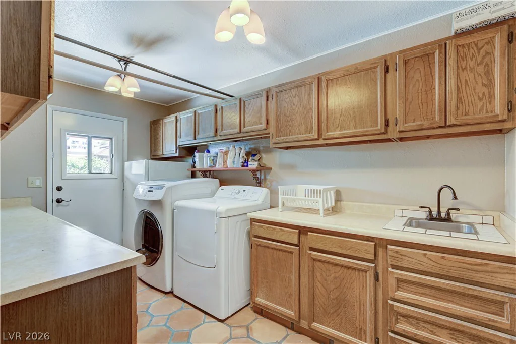 845 Robinson, Boulder City, NV 89005