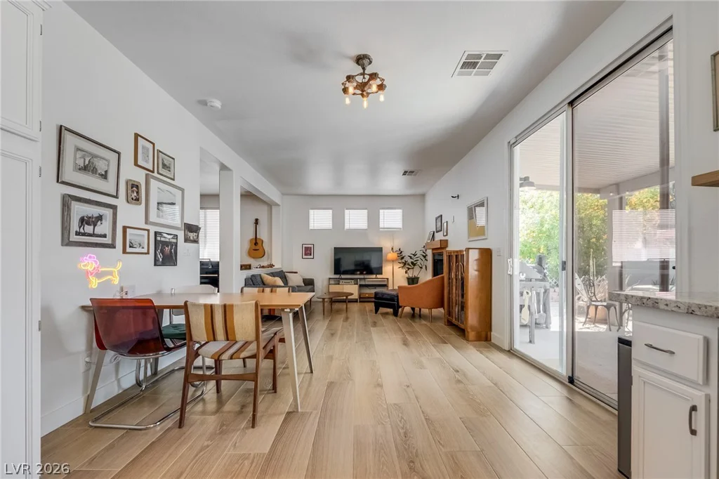10059 Floragold, Las Vegas, NV 89147