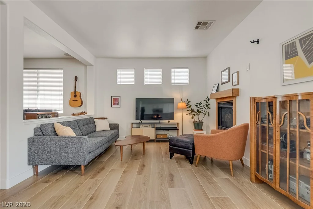 10059 Floragold, Las Vegas, NV 89147