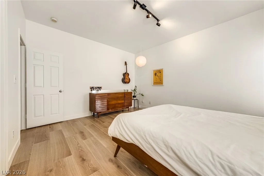 10059 Floragold, Las Vegas, NV 89147