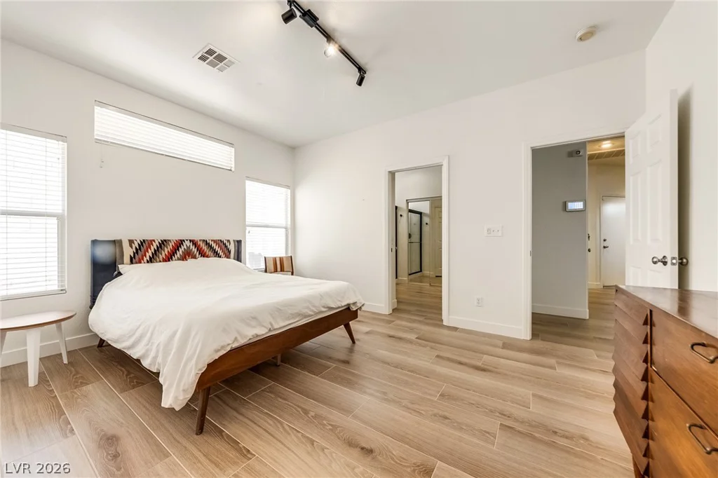 10059 Floragold, Las Vegas, NV 89147