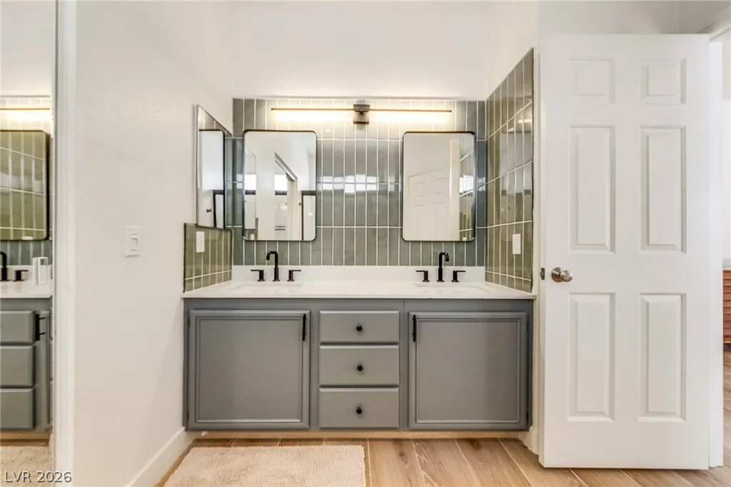 10059 Floragold, Las Vegas, NV 89147